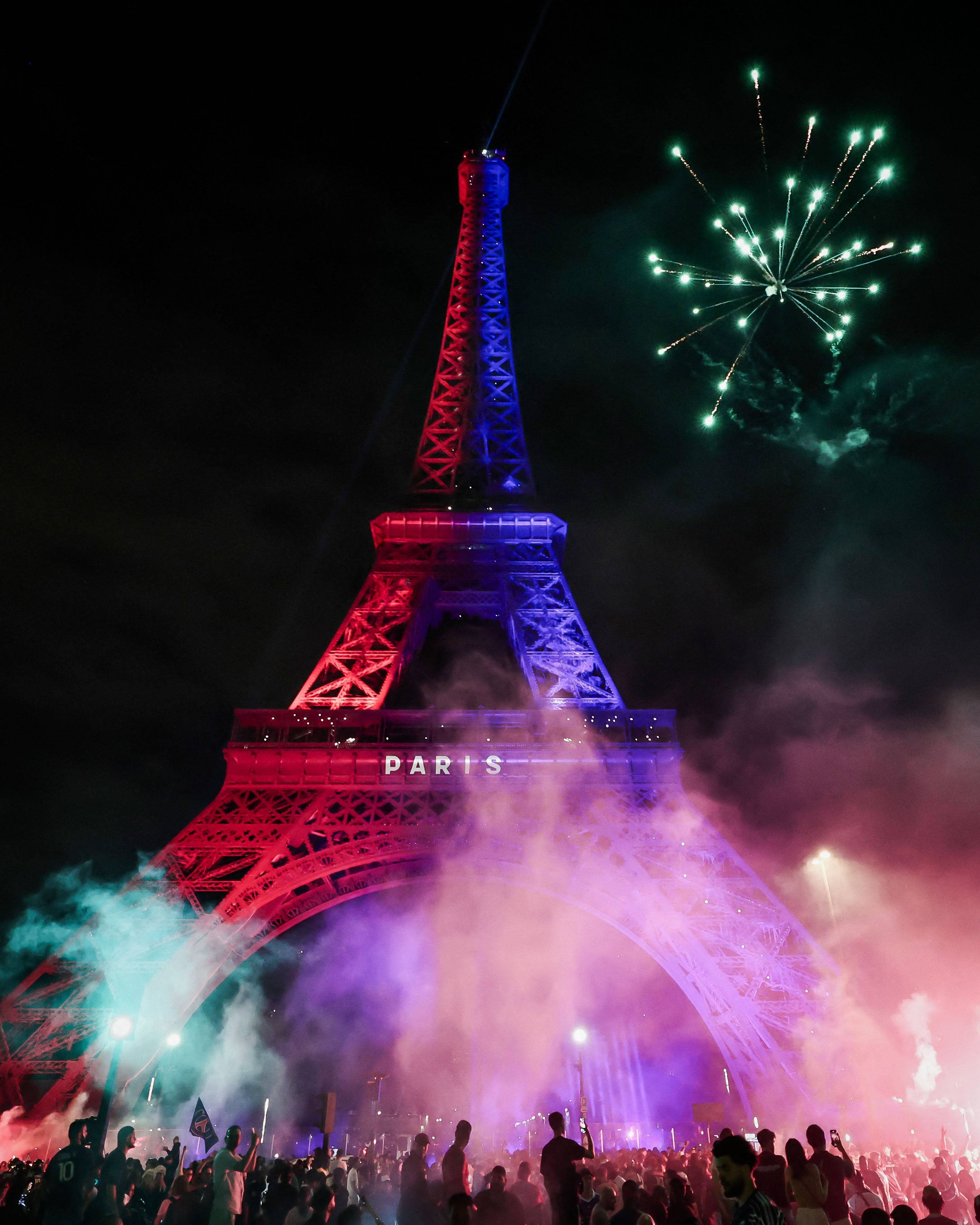 Yabo-浓眉哥重要时刻晋级下一阶段，巴黎圣日耳曼带队取胜！赢得满堂喝彩的简单介绍-Yabo